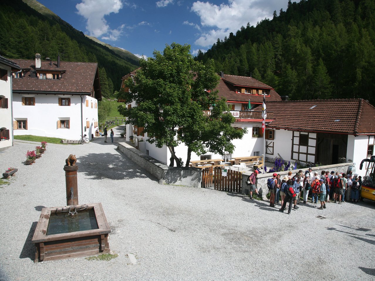 Der Dorfkern von S-charl (Bild: Daniel Schwen/wikimedia)
